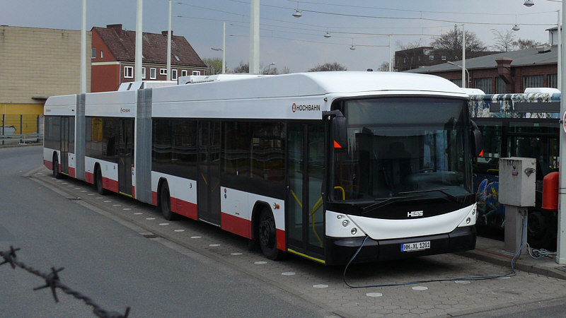 HH-XL1201-20120414-LF.jpg